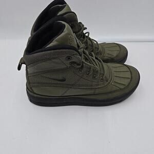 Nike Size 5Y‎ Woodside ACG Hiking Trail Duck Black/Green Boots 524872-200